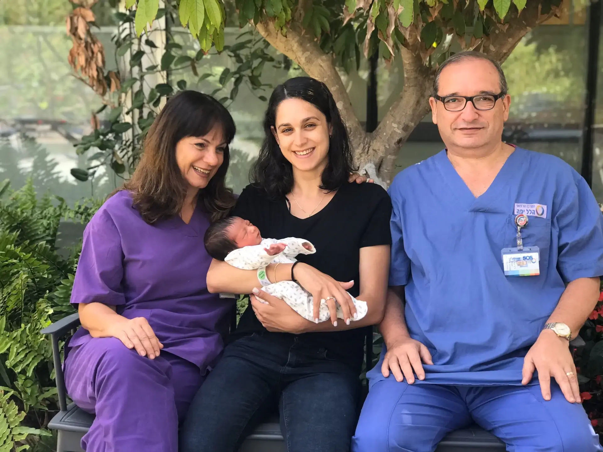 מרגש: הרופא יילד את האמא ו-27 שנים אחר כך גם את הבת