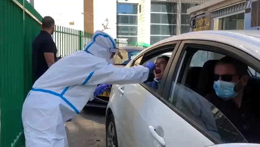 האם אנחנו חסינים לקורונה יותר ממה שאומרים לנו?
