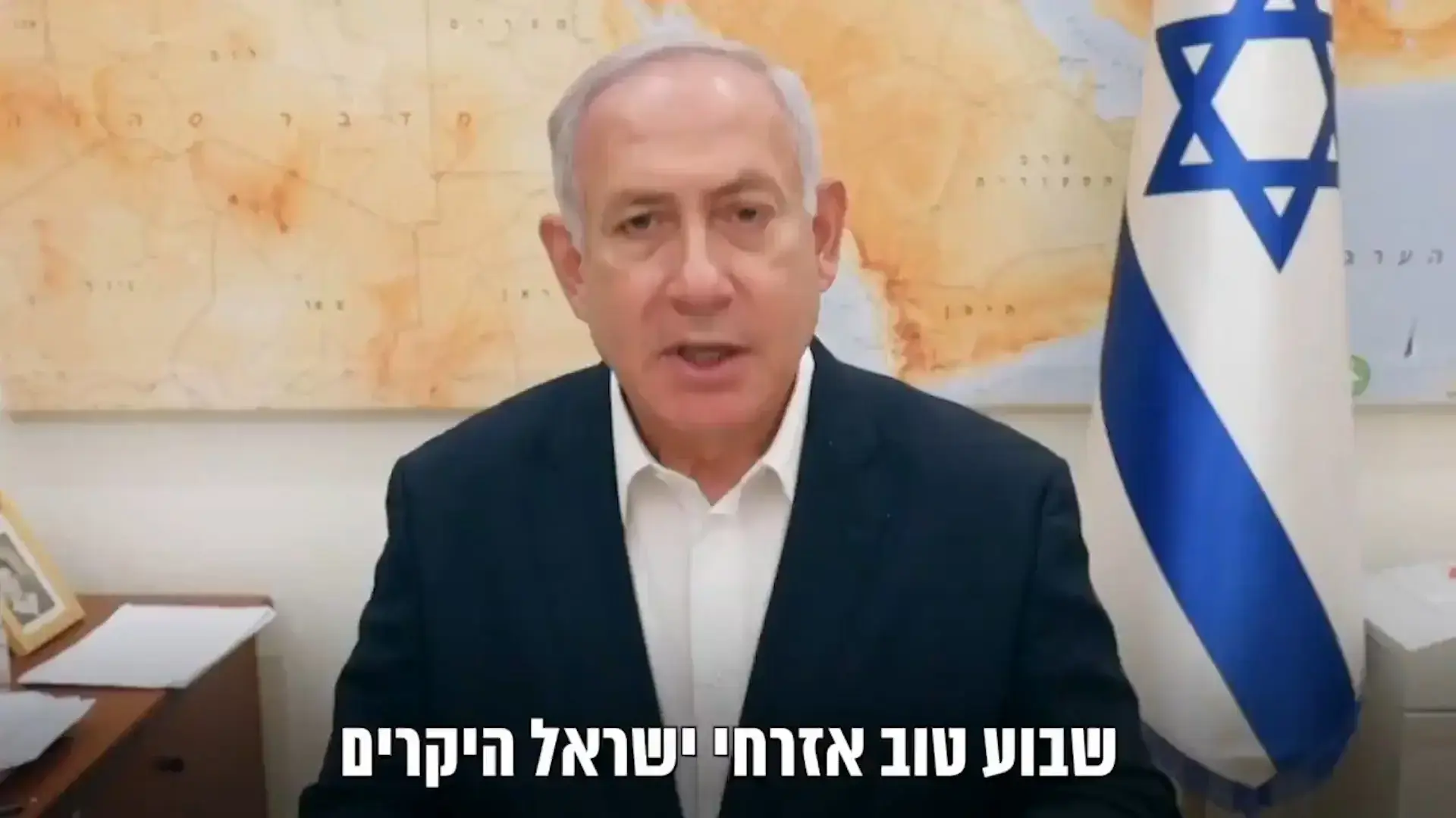 האם הורים צריכים ללמד את ילדיהם קריאה וכתיבה בבית?