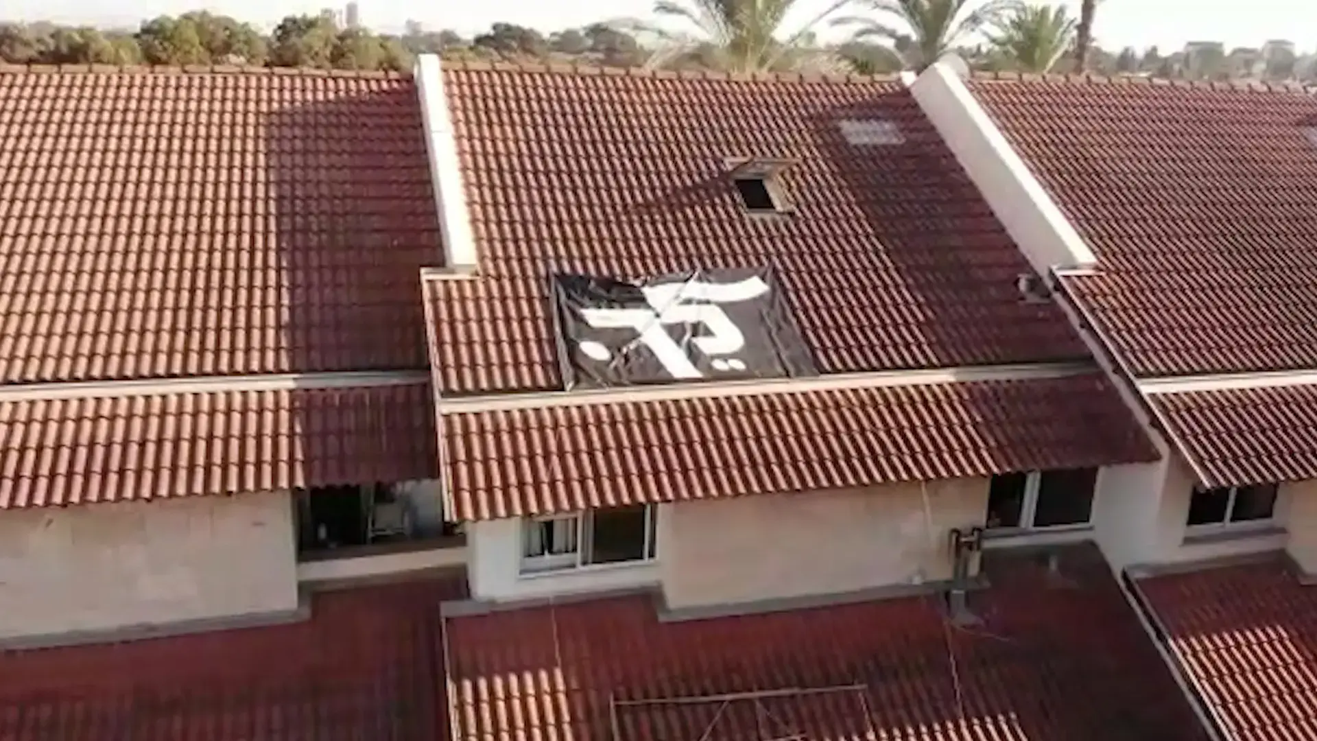 הקיא, הפייק והפוקוס: שלוש הערות על משדרי מוצ"ש ברשת 13