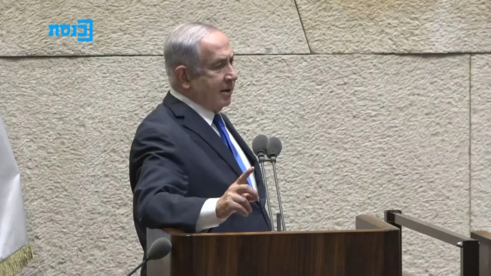 האם כולנו צריכים ליטול ויטמין D נגד קורונה?