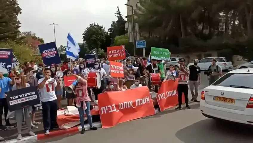 יותר נשים רוצות תואר - אבל הגברים מובילים בפסיכומטרי