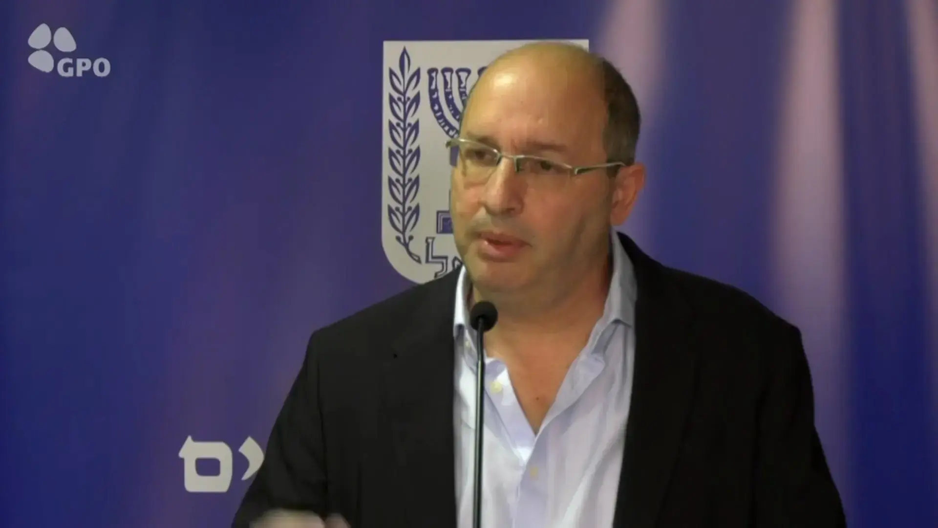 האם אלכוהול וקנאביס הורסים לנו את חיי המין?