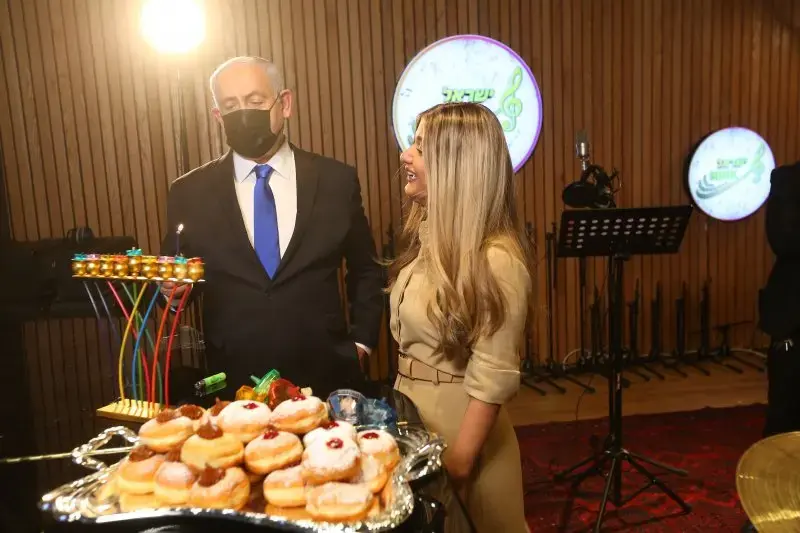 קבלו את הדואט של עדן בן זקן וביבי נתניהו. כן, אתם קוראים נכון