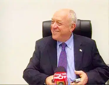 בר-און: הקיזו את דמו של משרד המשפטים