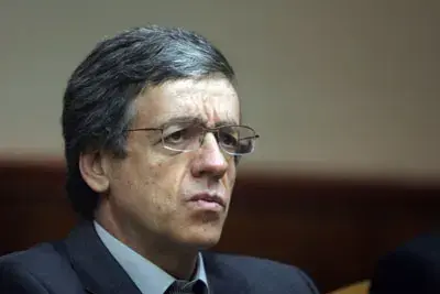 "מזוז הציב רף ראיות בידיוני"