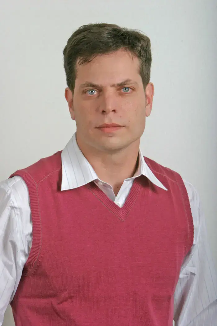 שי לקוראי הארץ