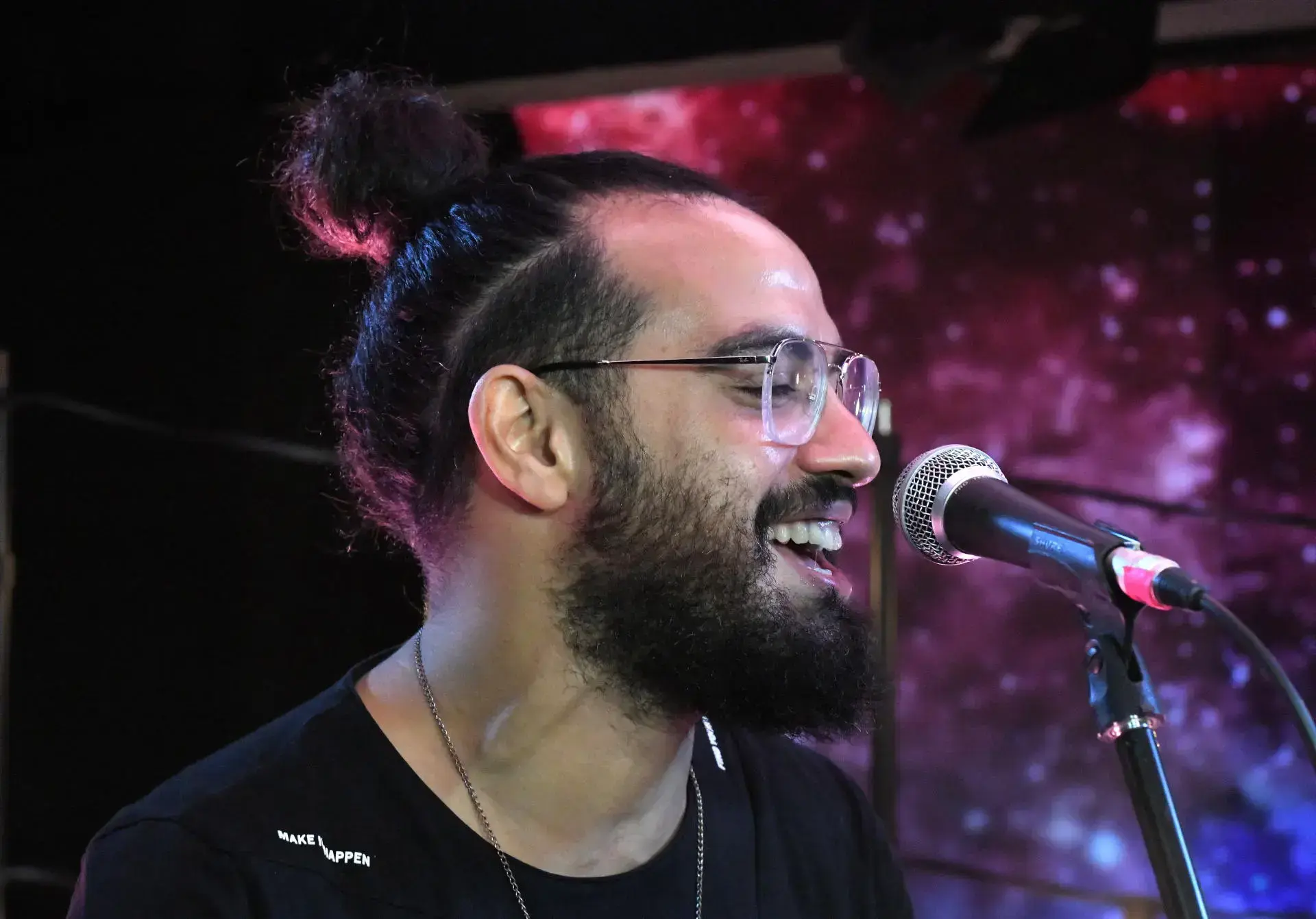בניה ברבי כתב שיר לאחר שנפגש עם שורדי נובה: "חיפשתי נקודת אור בתוך החושך"