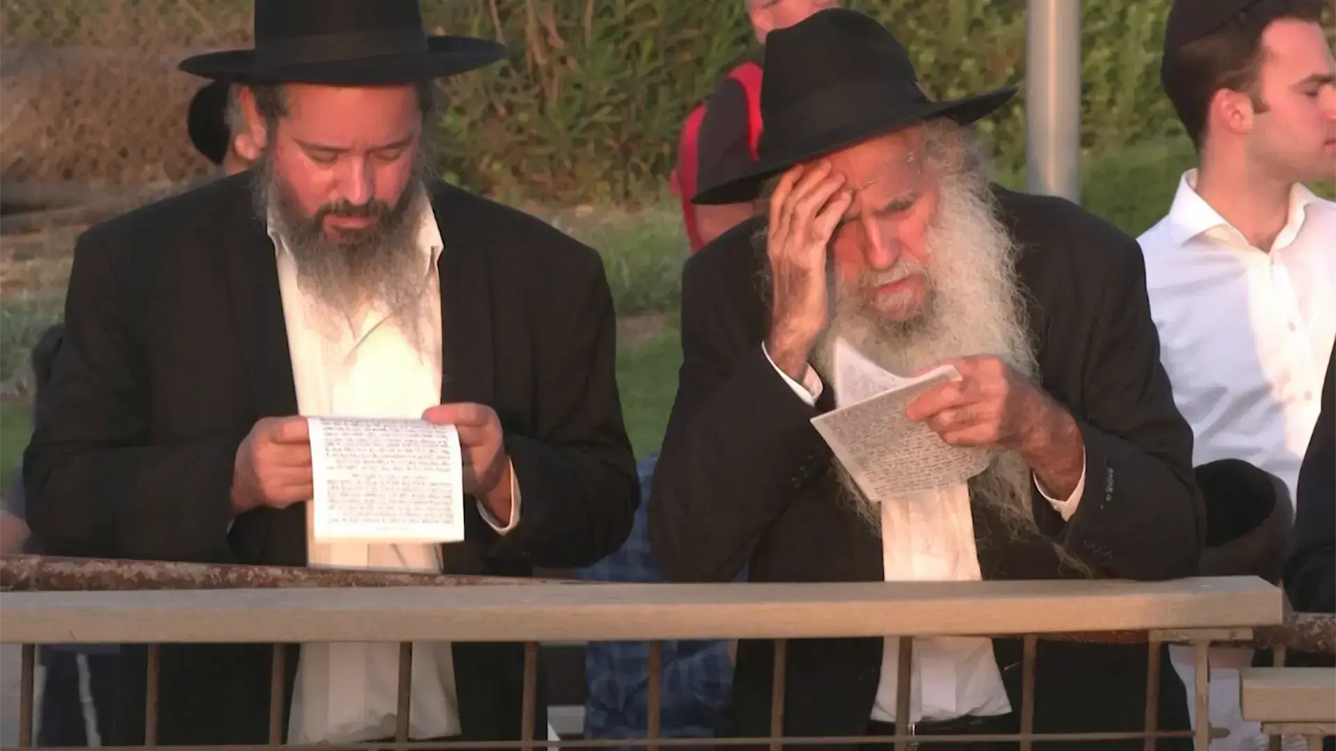 הקיבוץ, הסידור ויום הדין: כשהשכול הישראלי חיבר בין חילונים לדתיים