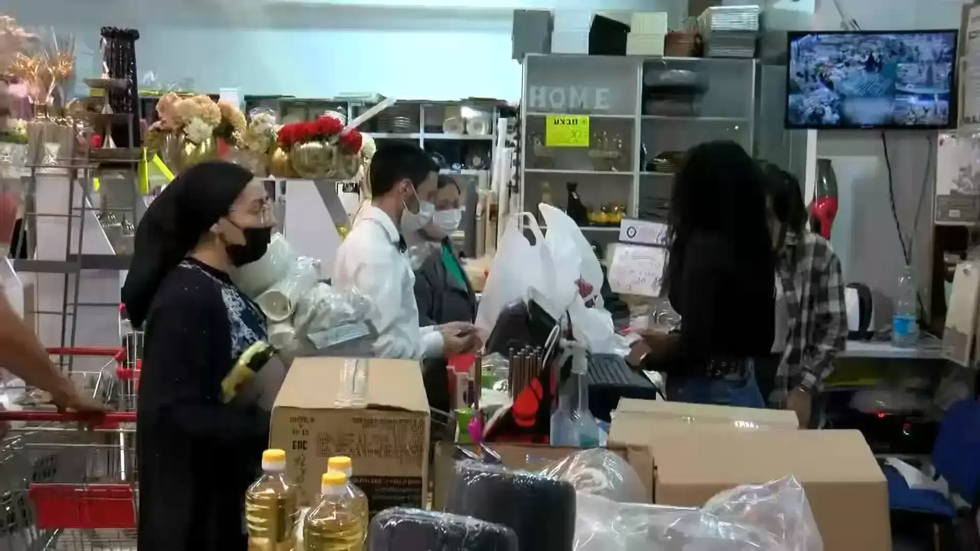 חד פעמי? פלסטיק נמצא בכל מקום - והוא מזיק לגוף שלכם