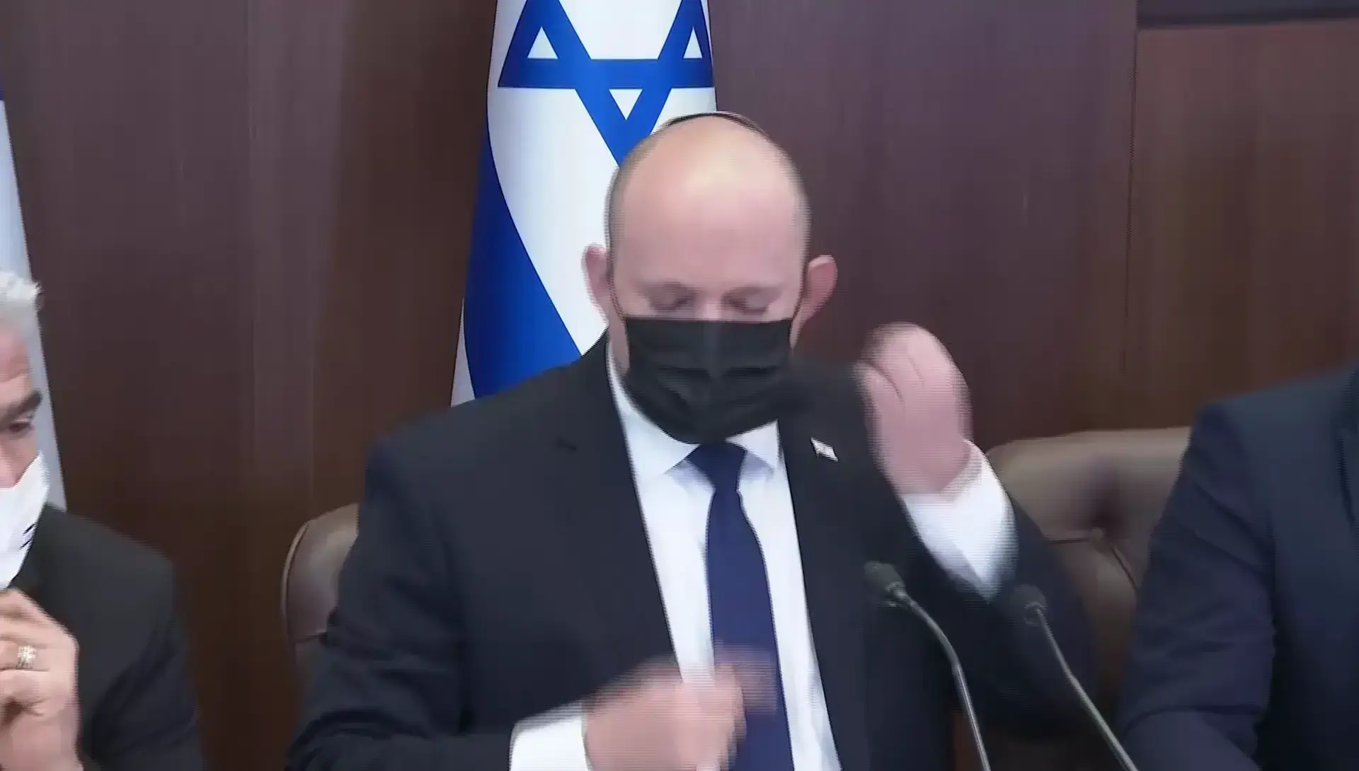 איך אפשר לגרום לחיסוני קורונה להיות יעילים נגד וריאנט האומיקרון?