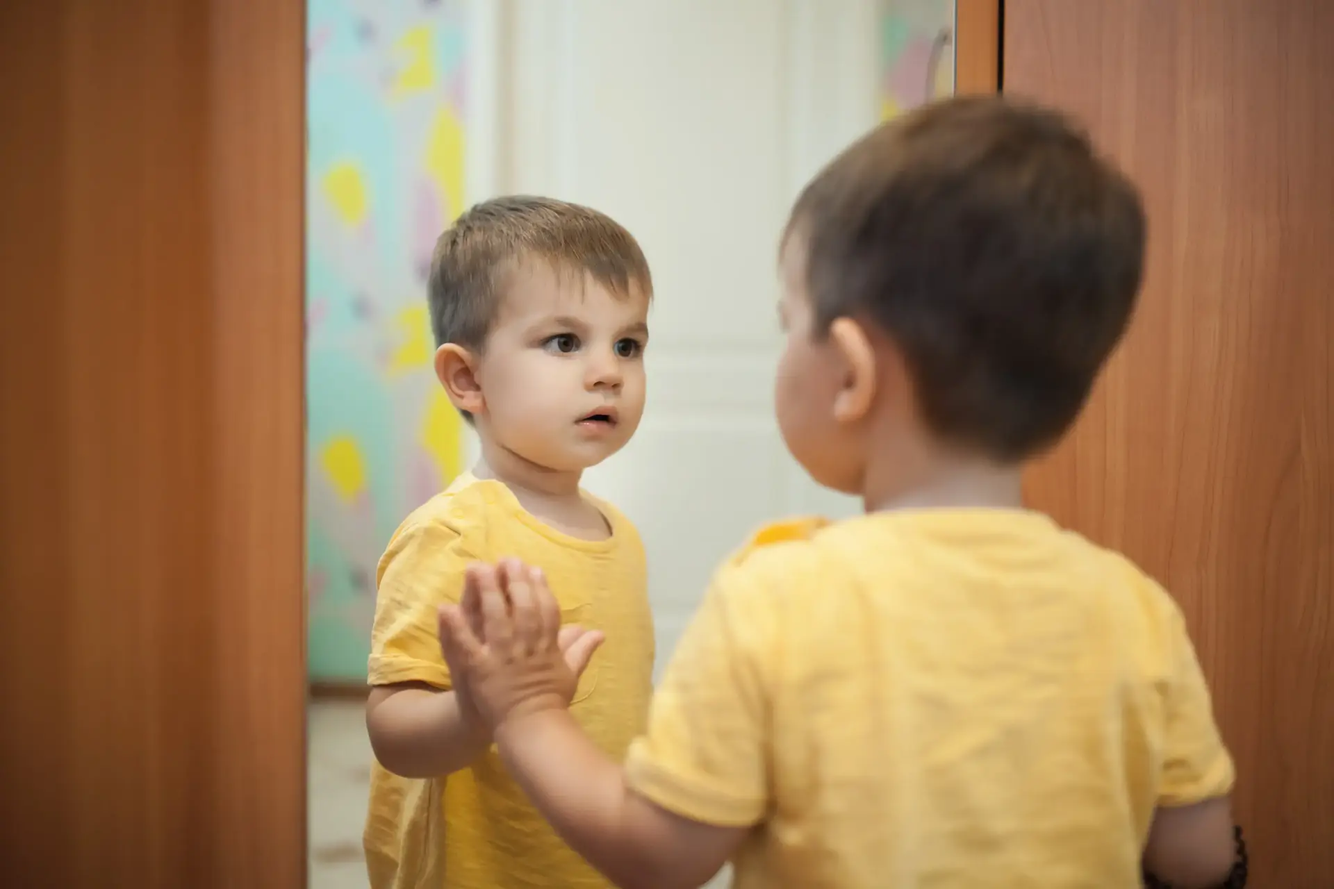 מילד יחיד לאח גדול: כך תנהגו ברגישות עם הילד הבכור