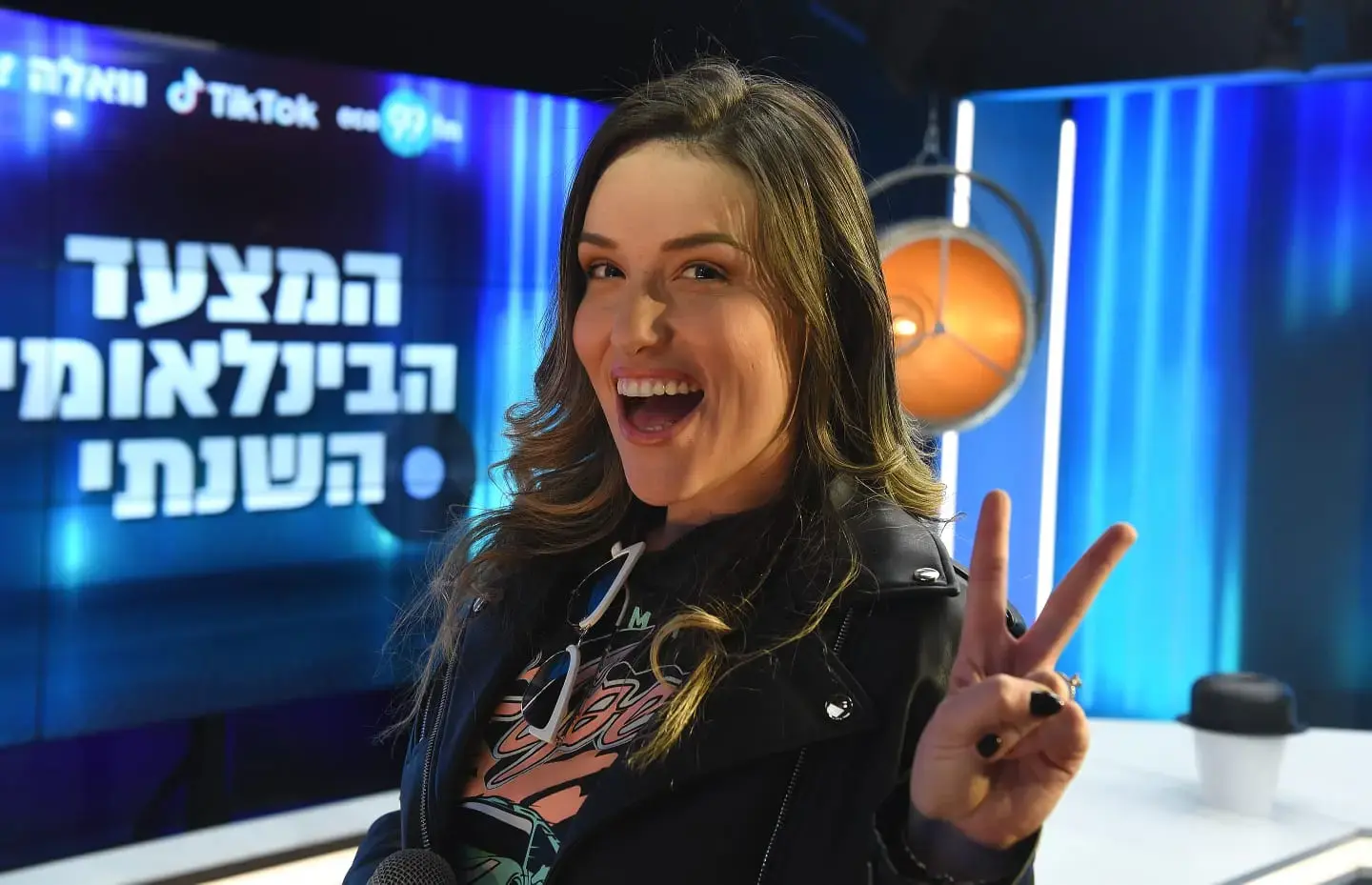 אנחנו במנהרת הזמן: האייטיז שוב חוזרים - והפעם הם כאן כדי להישאר