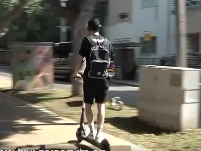 נמלט על קורקינט חשמלי: נער נעצר בתל שבע עם אקדח טעון