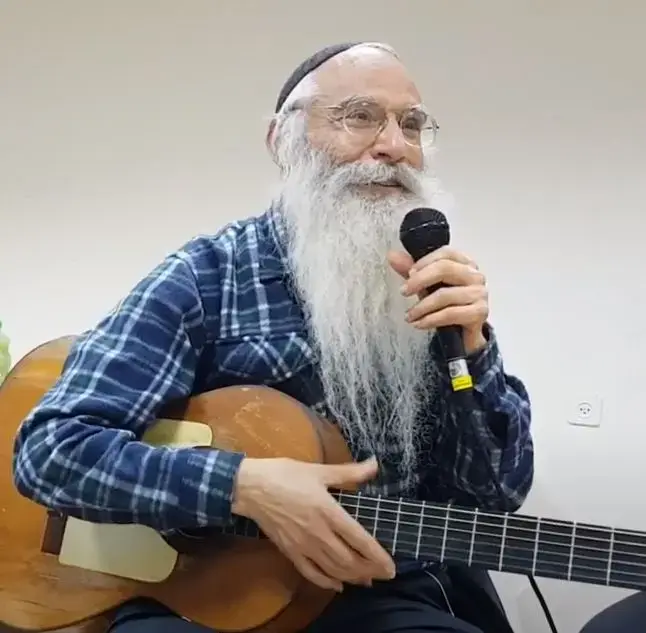 המוזיקאי ואיש הרדיו אברהם זיגמן הלך לעולמו בגיל 72