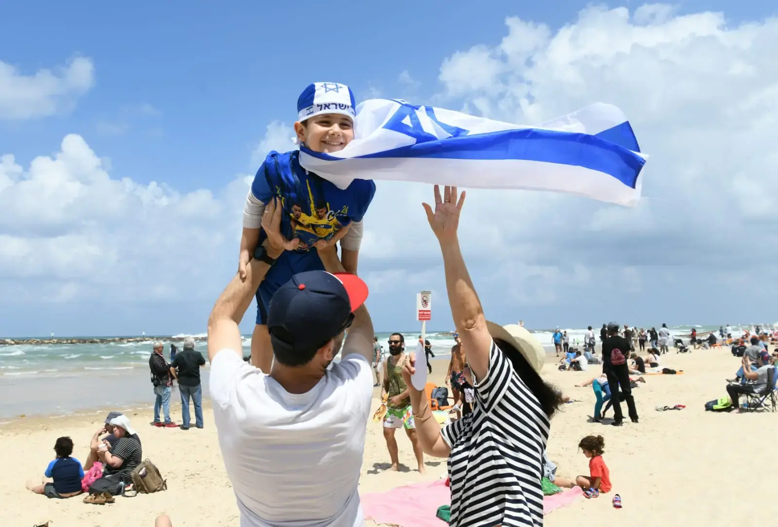 "ישראלי" לפני "יהודי": סקר חושף שינוי בדפוסי ההזדהות של הציבור