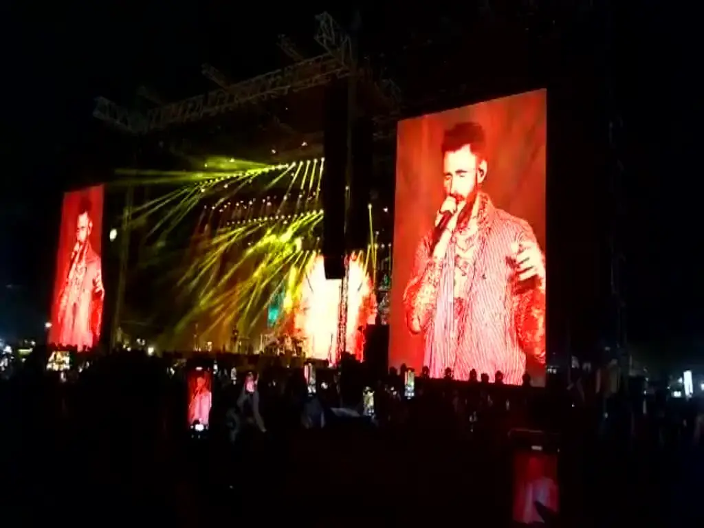 אדם לוין ומארון 5 הגיעו לעשות כיף, את הרגש סיפקה דווקא ההפתעה הישראלית