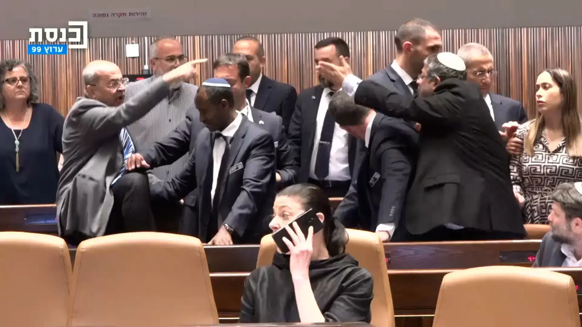 טיבי נשאל על חקירה אפשרית - ועקץ: "למה, אני ברוורמן?"