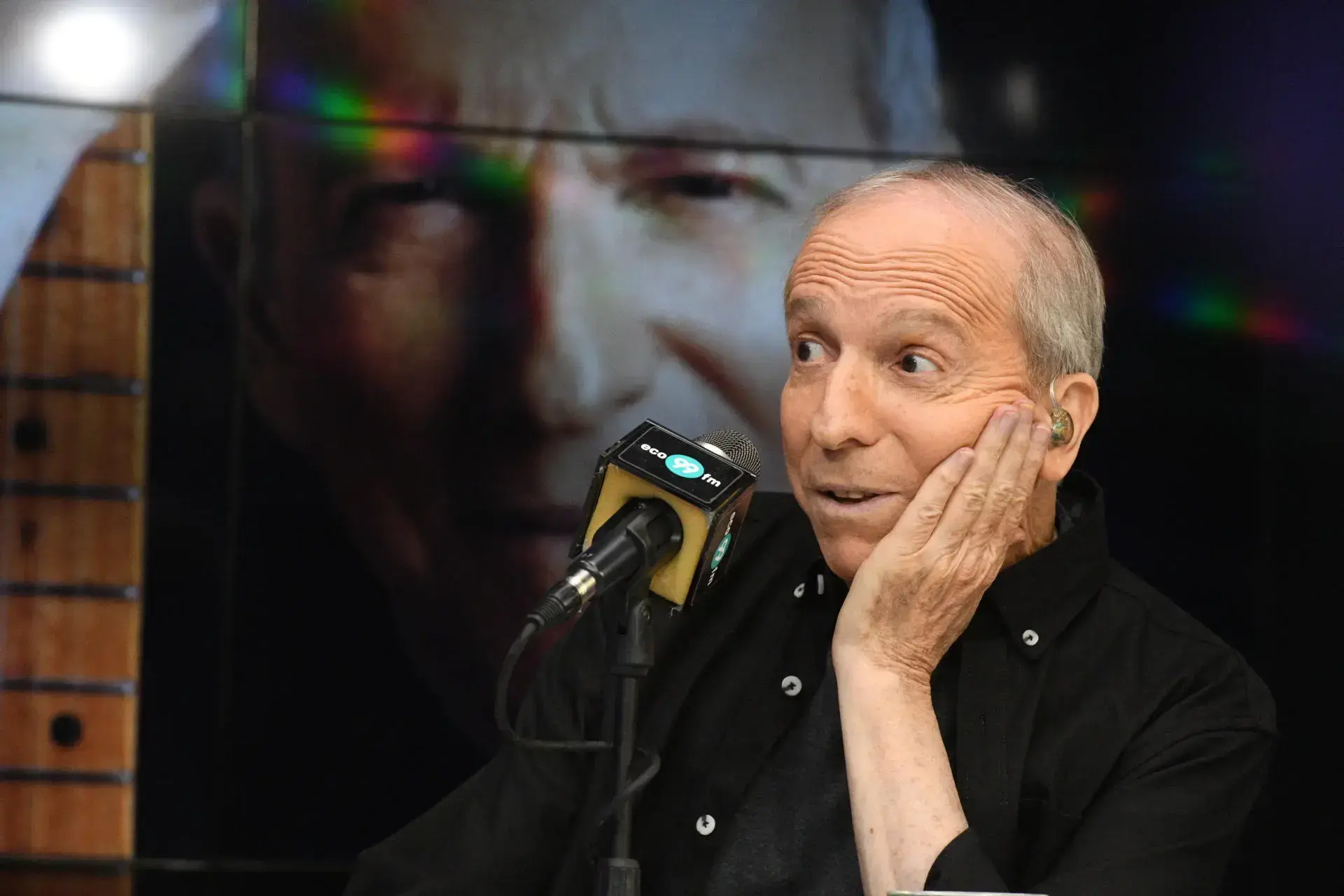 "רוני", "מדינה קטנה" ו"ערב אבוד": צפו בספיישל עם דני סנדרסון בוואלה! וב-eco99fm