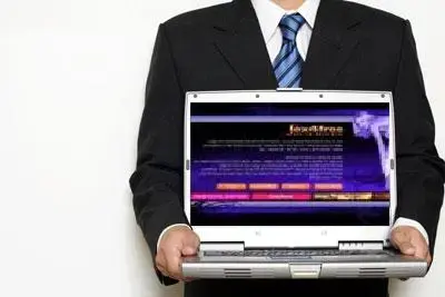 הדרך לחמוק מה- FBI: להיות נראה תמיד