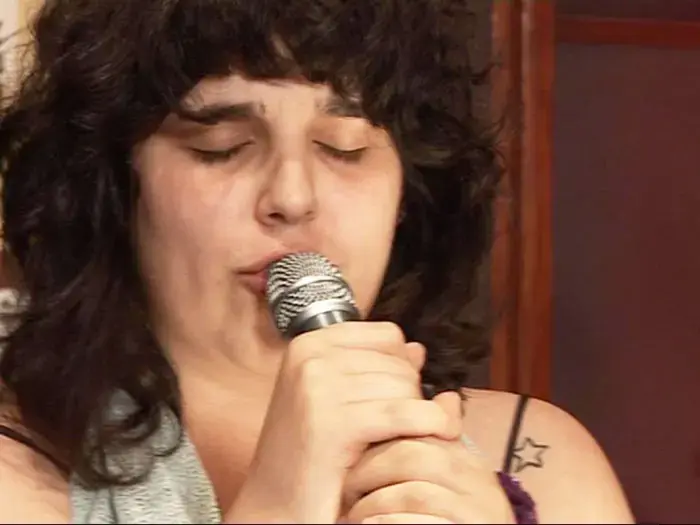 רקדי לקצה האהבה
