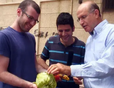 ואבישי ברוורמן בהחלט יודע למשש