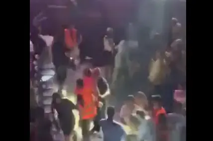 מהומה בקיסריה: קטטה בקהל פרצה בסיום ההופעה של איתי לוי