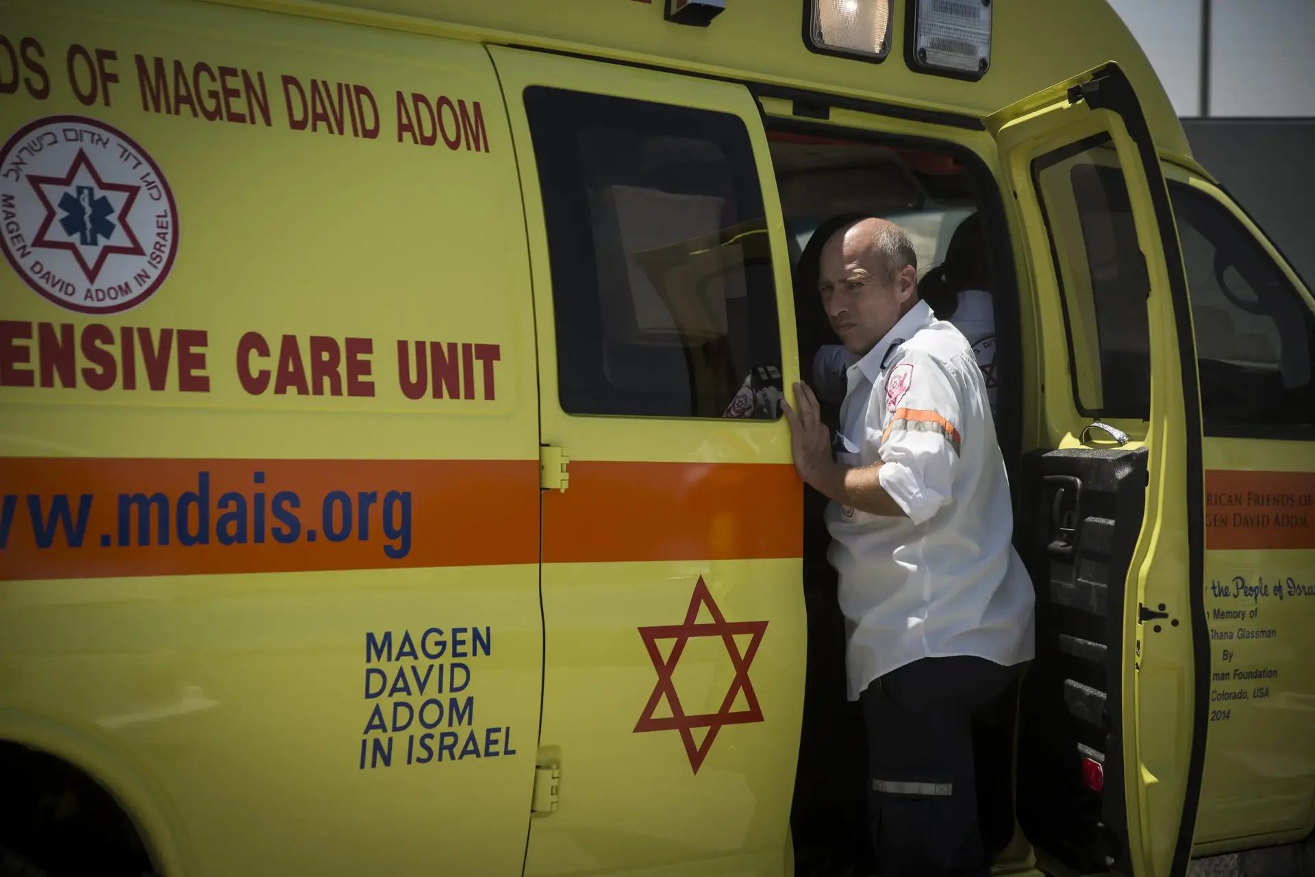 טרגדיה בערב החג: ילדה בת 7 נפלה אל מותה מקומה 4 בבניין בתל אביב