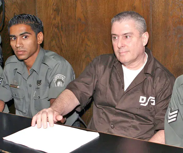 נדחתה בקשתו של רוזנשטיין לצאת לחופשה