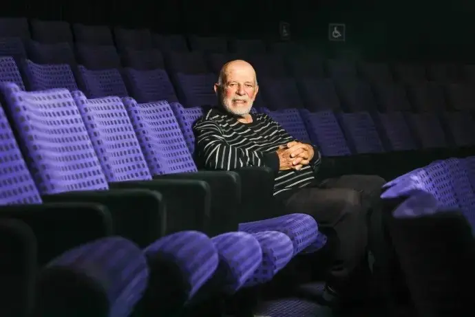 "מגיל 3 אני בעסק": איש הקולנוע שיש קולר חוזר לסרטים הגדולים בהם לקח חלק