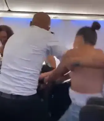 זו הסיבה שממש לא כדאי לכם לשתות אלכוהול על המטוס