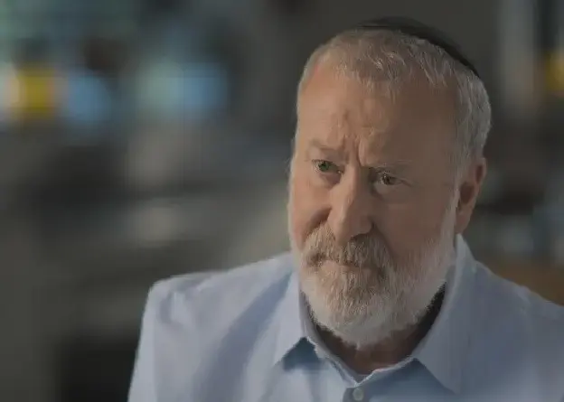 מה שמטריד זה לא מה שאמר אביחי מנדלבליט לאילנה דיין, אלא האיך