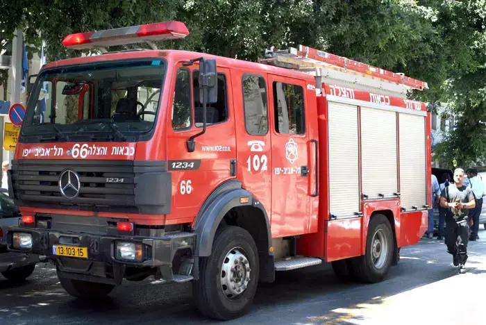 חשד: 3 כלי רכב הוצתו בנתניה, אין נפגעים