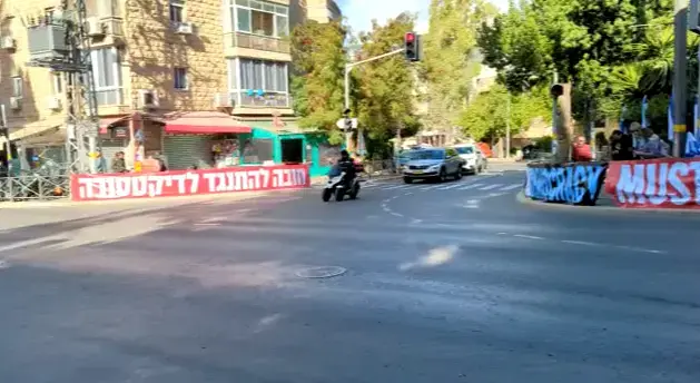 עומרי רונן: "יאיר, יאיר וגדי יתאחדו - ויחליטו מי יעמוד בראש"