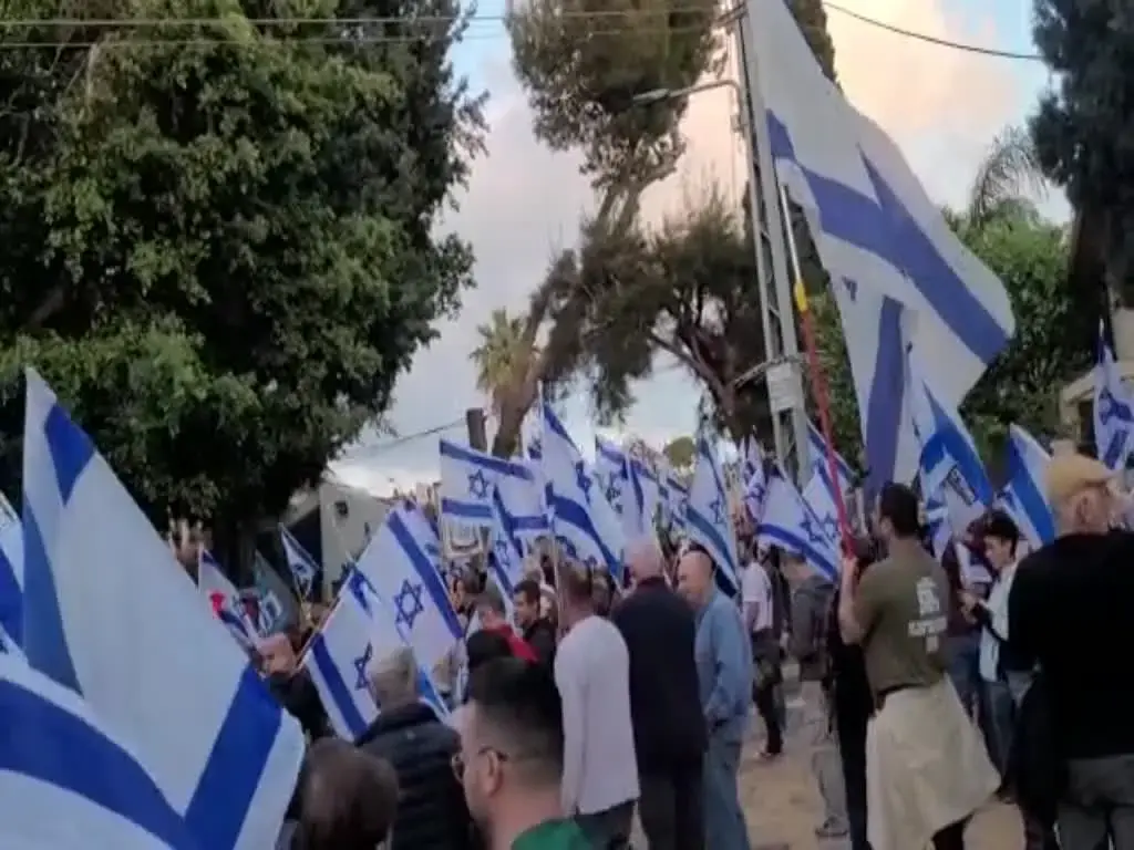ב"אולפן שישי" מזועזעים מאבי דיכטר. אבל מה עם כל הכשלים שלהם?