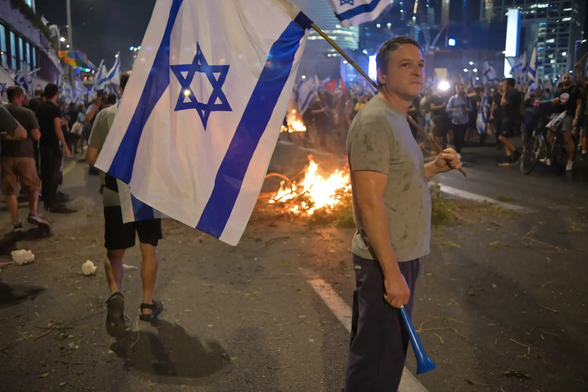 "לא לנצל את הסטטוסקופ ושבועת הרופא לשביתה שתוסיף חרדה לעם חרד"