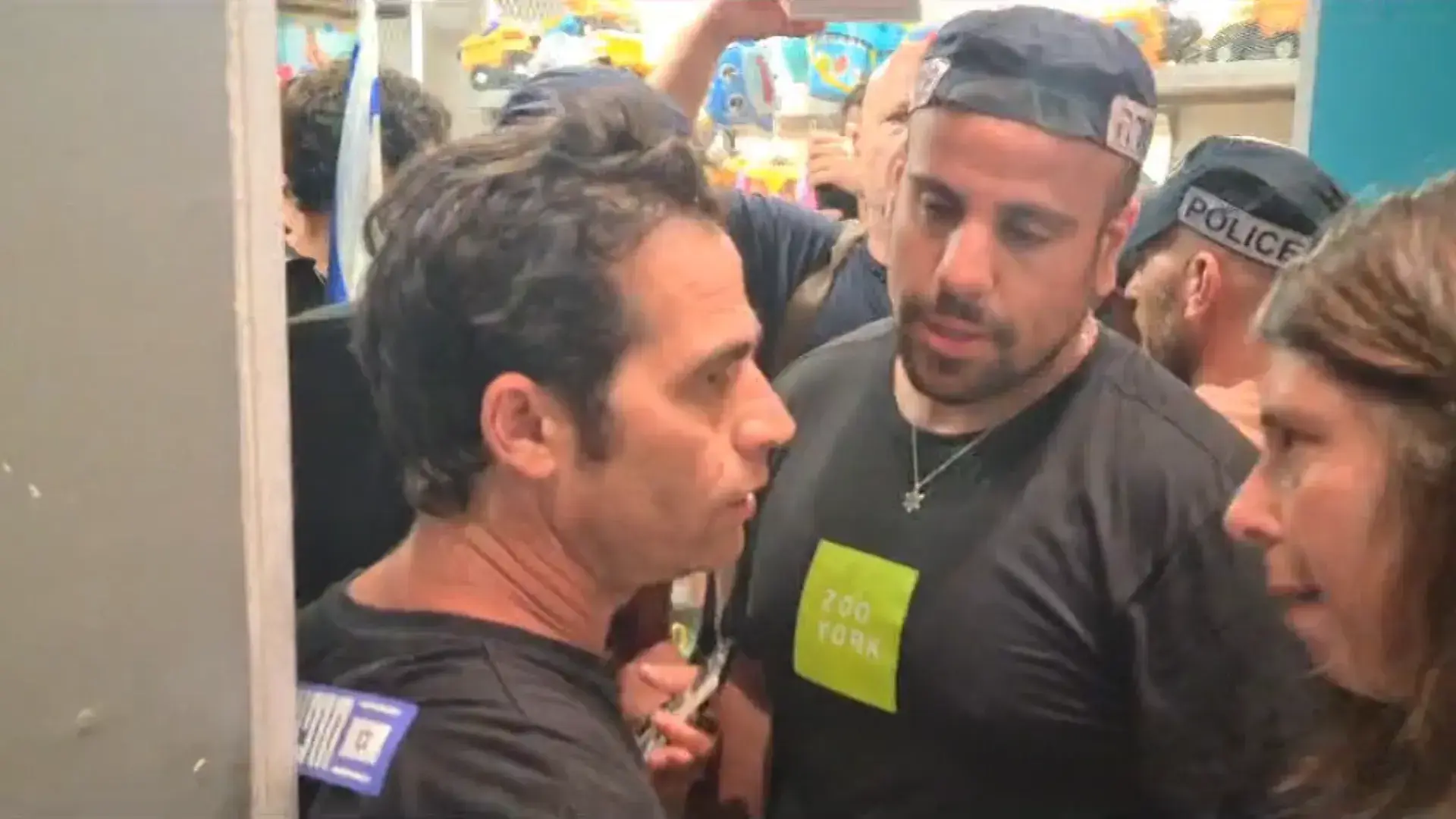 אביב גפן נגד האמנים שלא נוקטים עמדה: "בז להם, הם מעדיפים להרוויח כסף"