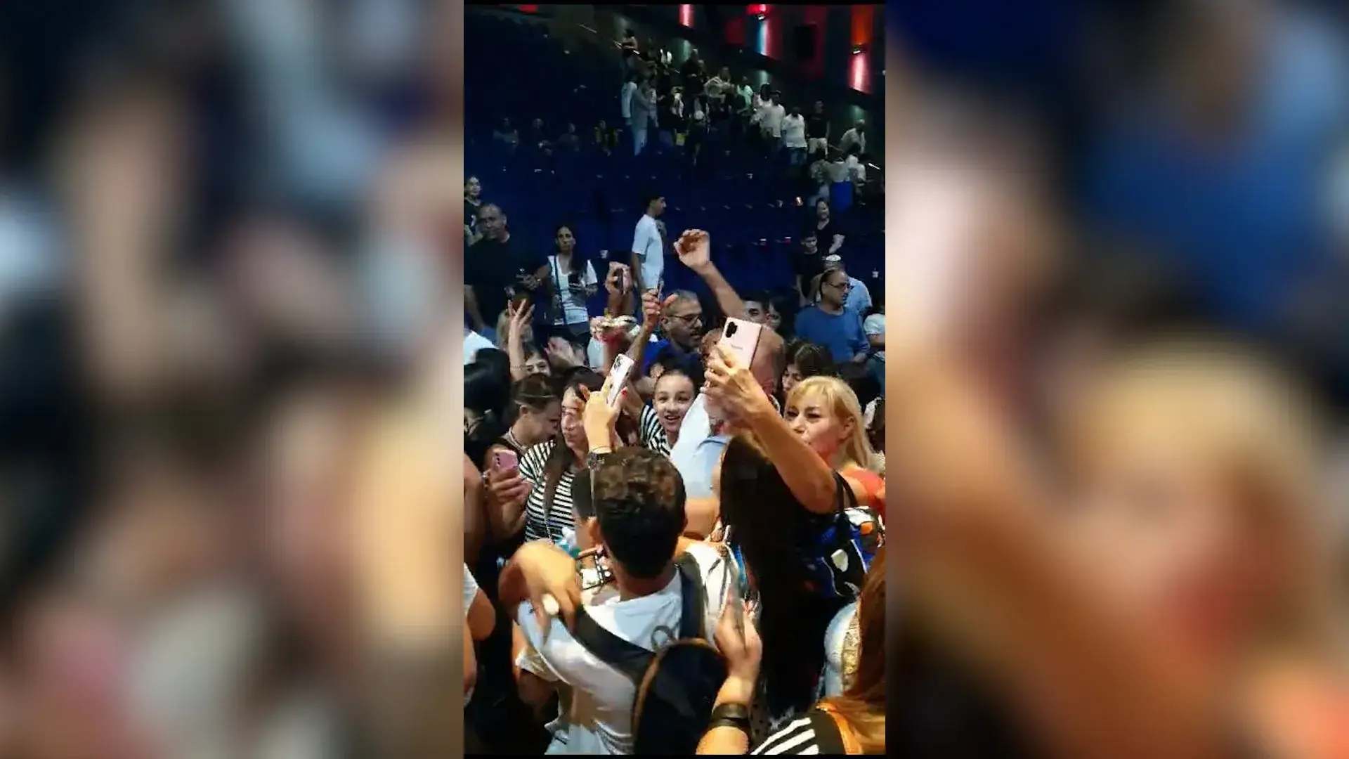 שלום אסייג הפתיע את צופי "ההילולה" בקולנוע. צפו בטירוף שבו התקבל שם