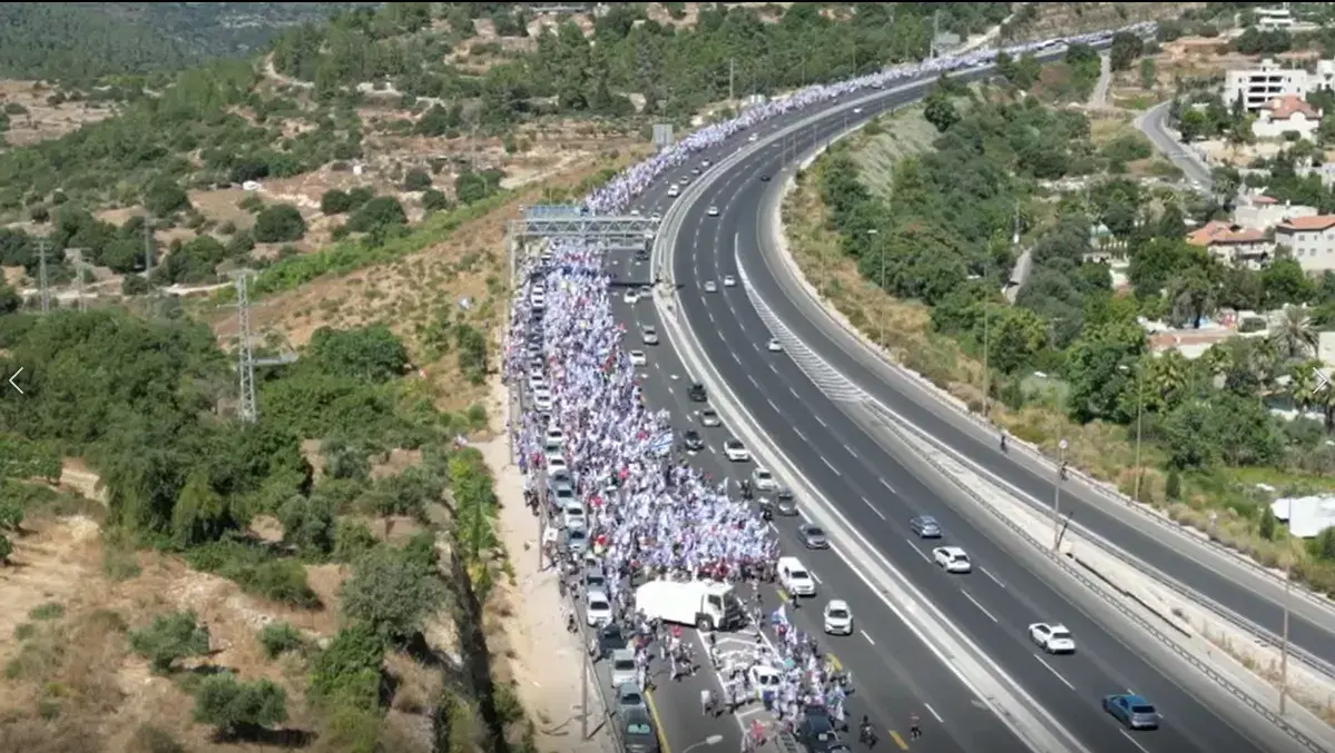 תם עידן "הטלוויזיה של ישראל", אבל קשת מתעקשת לדבוק בסלוגן החלול