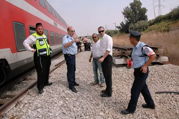 צעיר נהרג מפגיעת רכבת בתל אביב