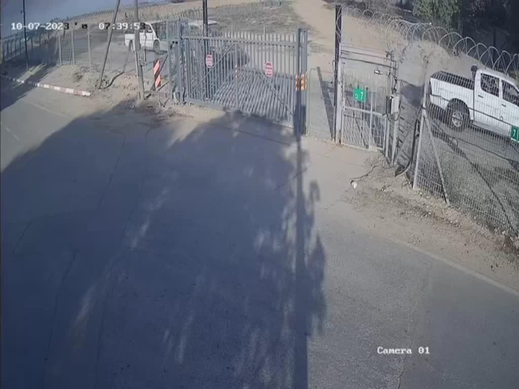 ראש מועצת רמת הנגב מתריע: הטנדרים הלבנים נאספים בגבול מצרים | פרסום ראשון