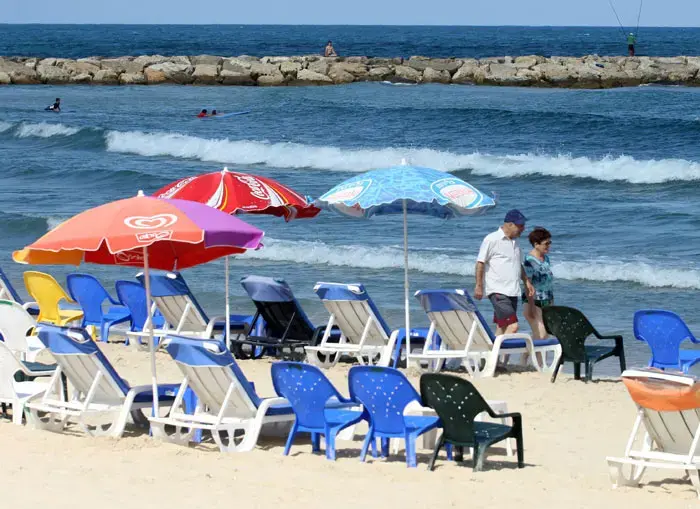 עיריית עכו מתעקשת: מי הים נקיים