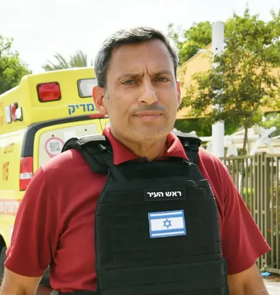 דוידי ייקח? ראש עיריית שדרות ומזוודות הכסף של נתניהו