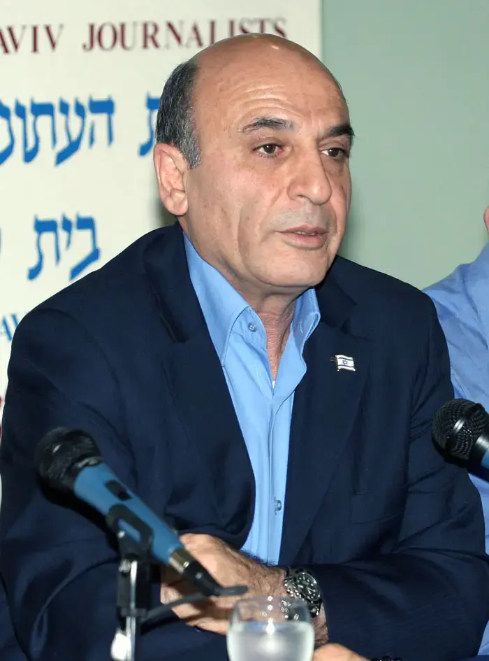 מופז: שחרור האסירים משדר חולשה