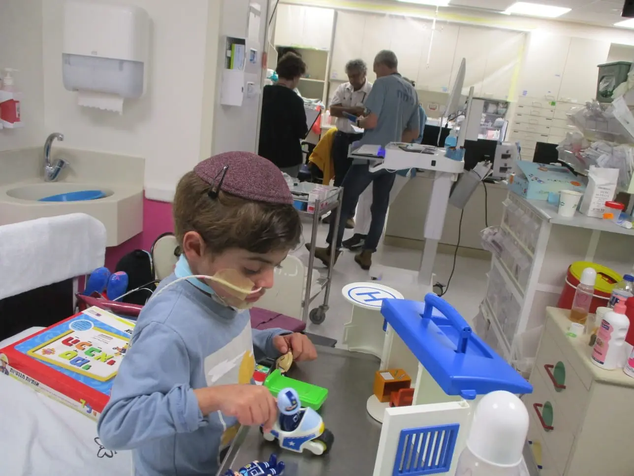 אחרי 41 יום בתרדמת: כך הצילו את חייו של רפאל בן ה-5