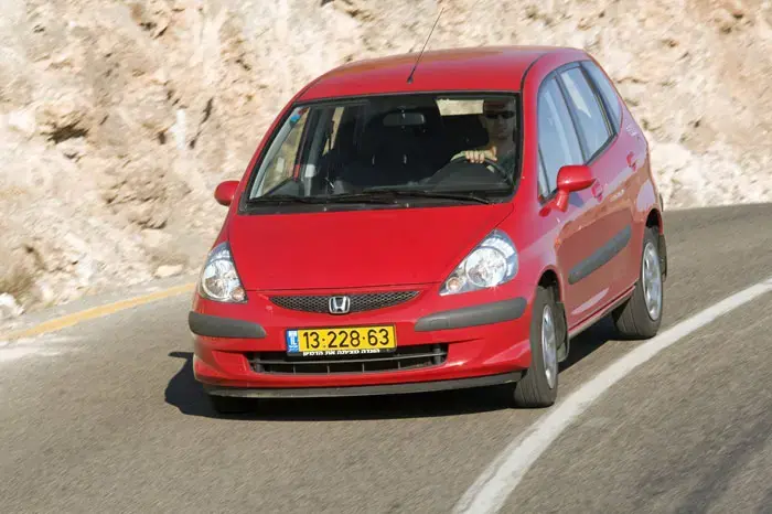 בניגוד לתקנות - היבואנים ישווקו כלי רכב ללא מערכת בטיחות