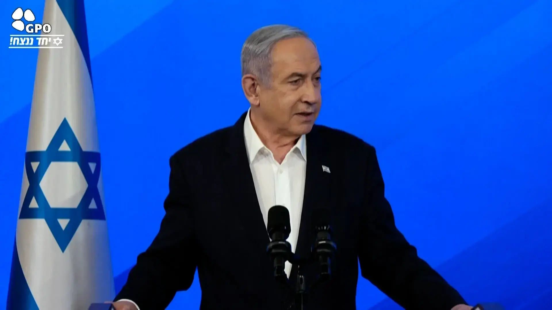 כשהנורה דלקה התברר שהטייפ של אנשי גלנט מקליט. זה כמעט נגמר במכות