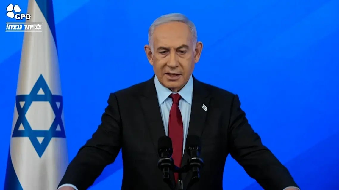 הקריאה לאחדות היא משתקת. אין לה קשר לאחדות הגורל אלא לאחידות הדעה