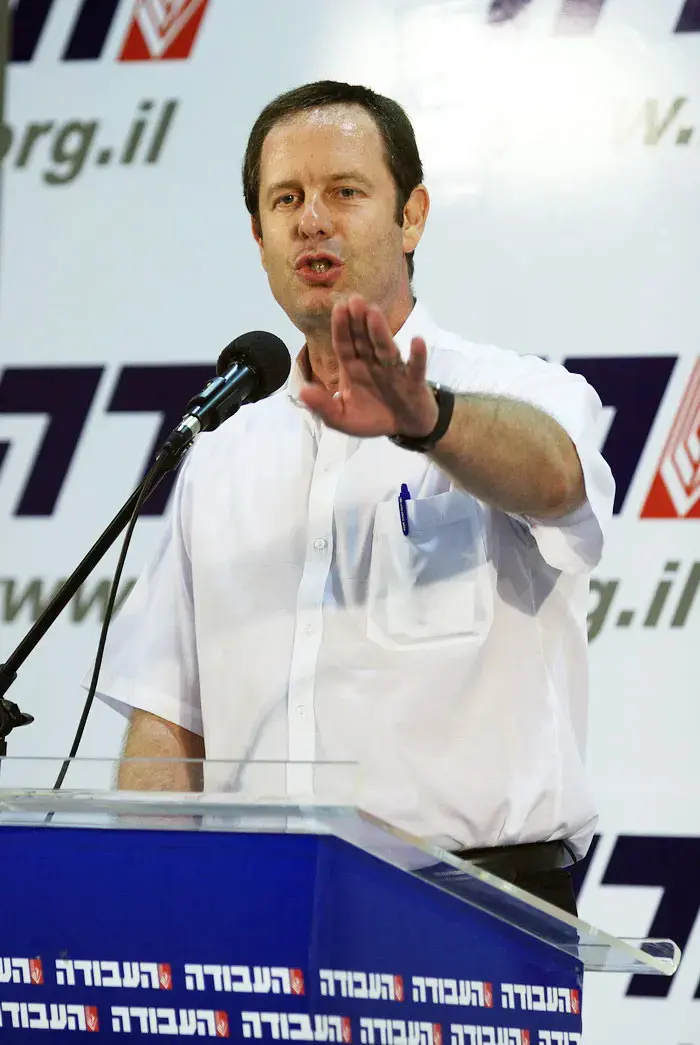 "למשטרה אסור להשתמש בנשק נגד מפגינים"