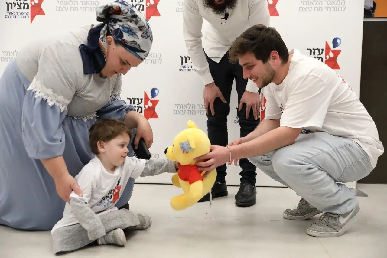 מהמילואים בעזה למפגש עם הפעוטה שהציל את חייה: "בתוך המוות והרע - זה האור שלי"